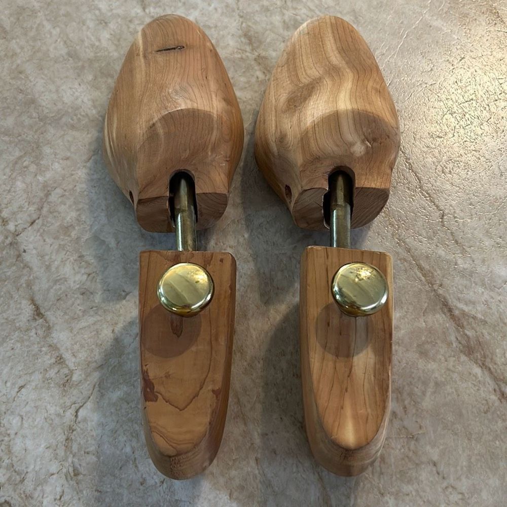 Cedar Shoe Stretchers